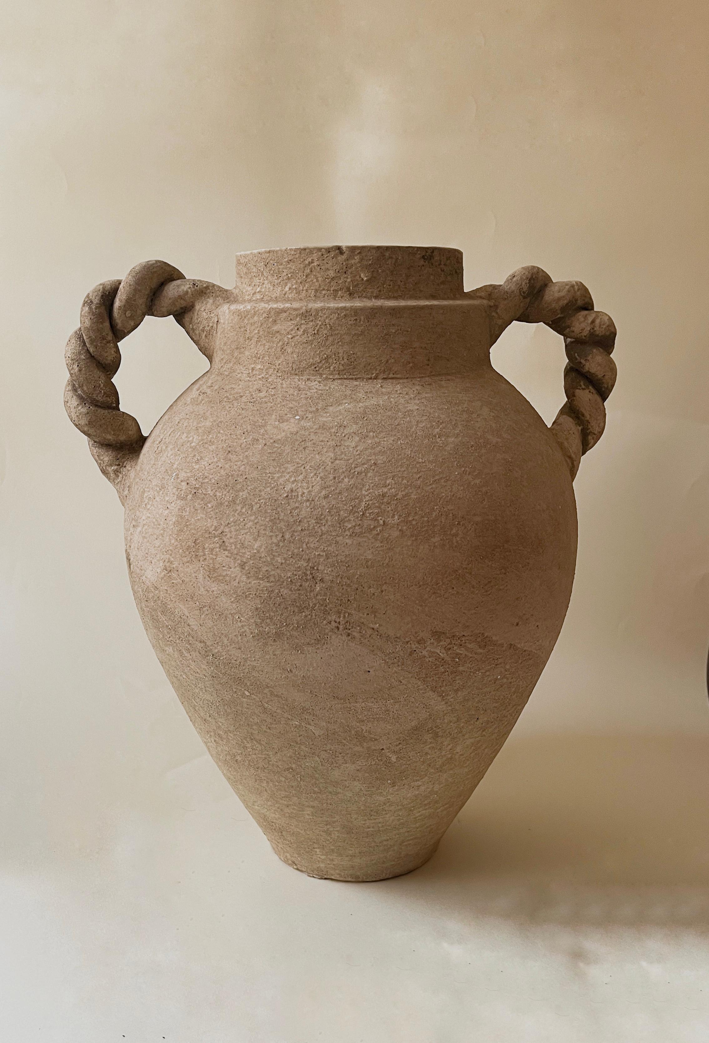 Jug vase
